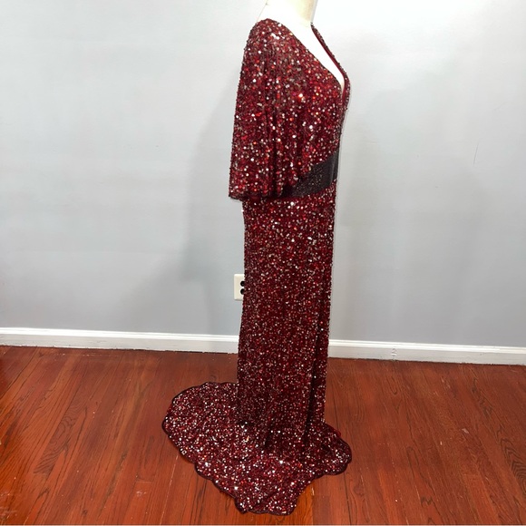 Mac Duggal Embellished Sequined Plunge Scalloped V-Neck Cape Gown Wine - Reemoly - Picture 9 of 17